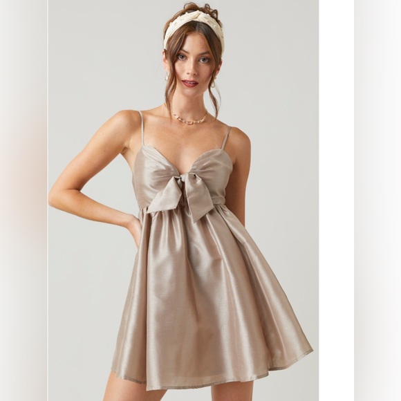 Stella tie front mini dress from Francesca’s. - Picture 1 of 1